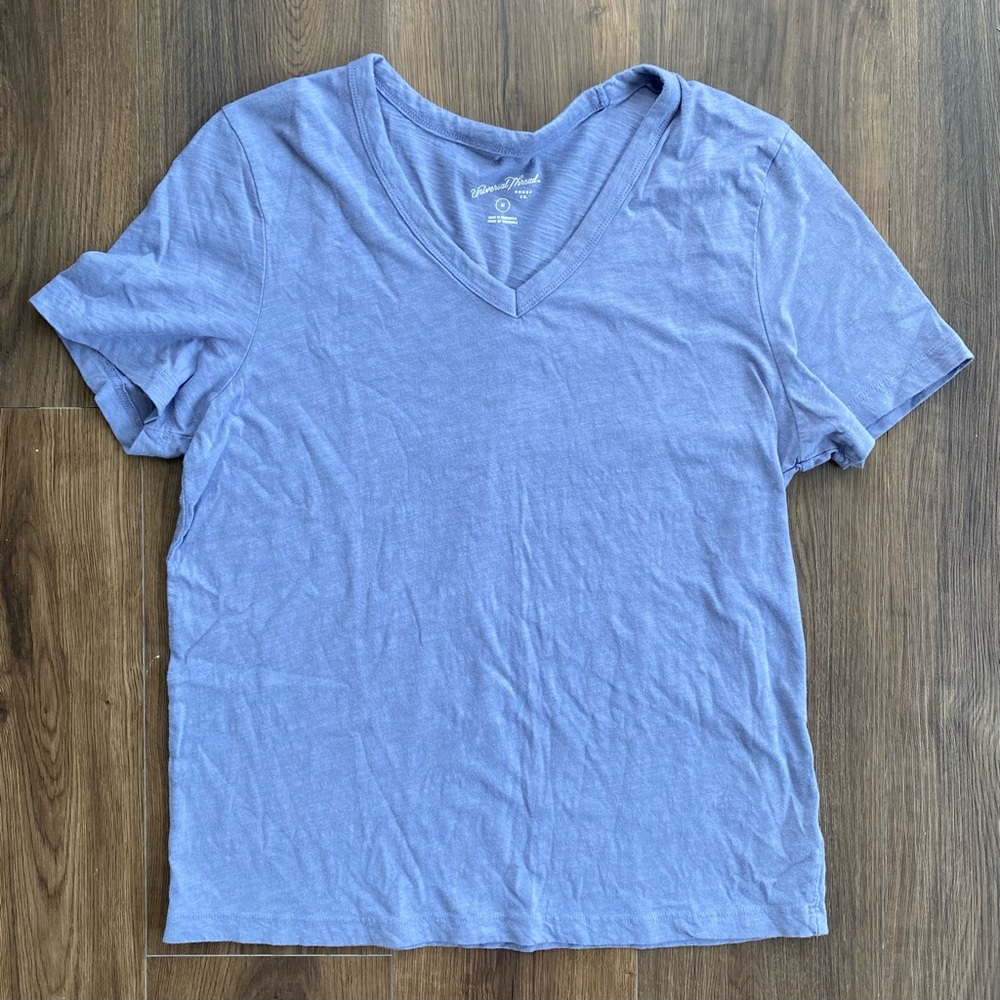 Universal Thread V-Neck T-Shirt
